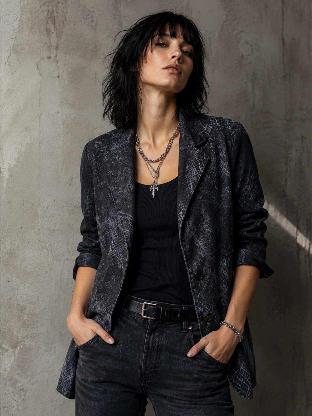 Siberian Snakeskin Black Tailored Blazer Size Small Petite